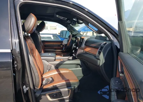 2021 Ram 1500 Limited Longhorn 4X4 5'7 Box z USA, uszkodzony, nr VIN 1C6SRFKT5MN524351